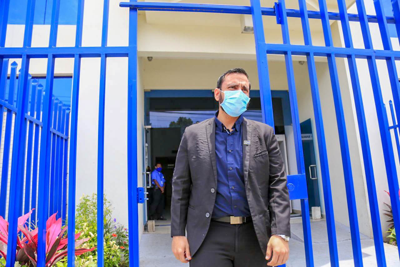 Ministro Alabi denuncia ante la FGR a las administraciones de ARENA y FMLN por violar artículo 65 de la Constitución ministro-alabi-denuncia-ante-la-fgr-a-las-administraciones-de-arena-y-fmln-por-violar-articulo-65-de-la-constitucion